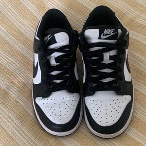 EUC Nike Dunk Low Panda